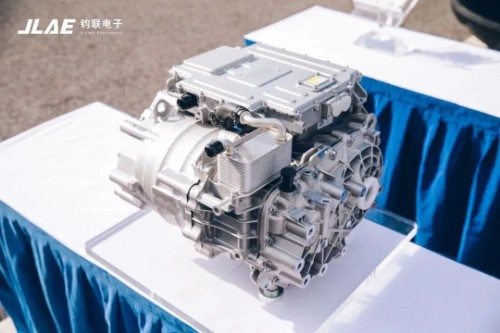 出产基地投产 产品批量下线 SiC“上车”，J9集团电子“大作为”